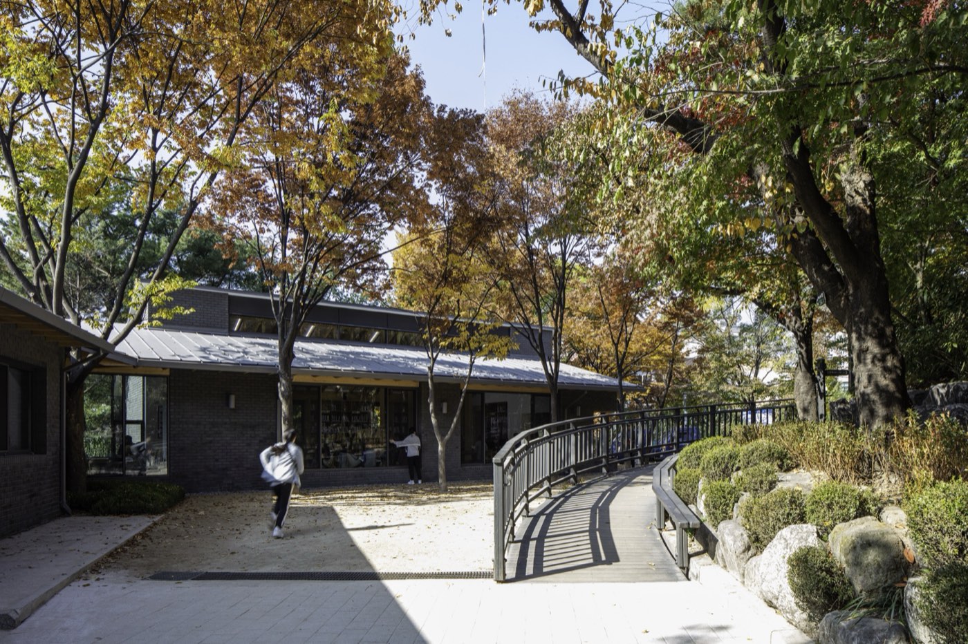 Baebongsan Forest Library, Seoul